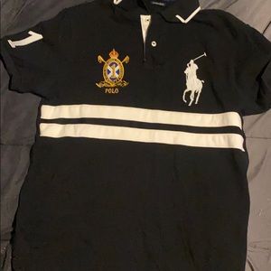 Selling a authentic polo Ralph Lauren shirt